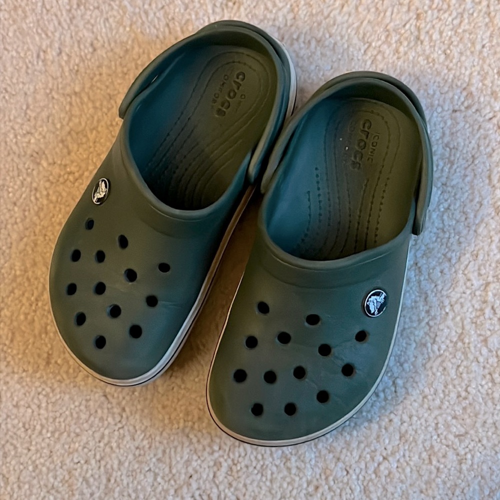 Crocs Crocband Olive Green Pivot Strap Slip On Waterproof Clog - Kids Size 13